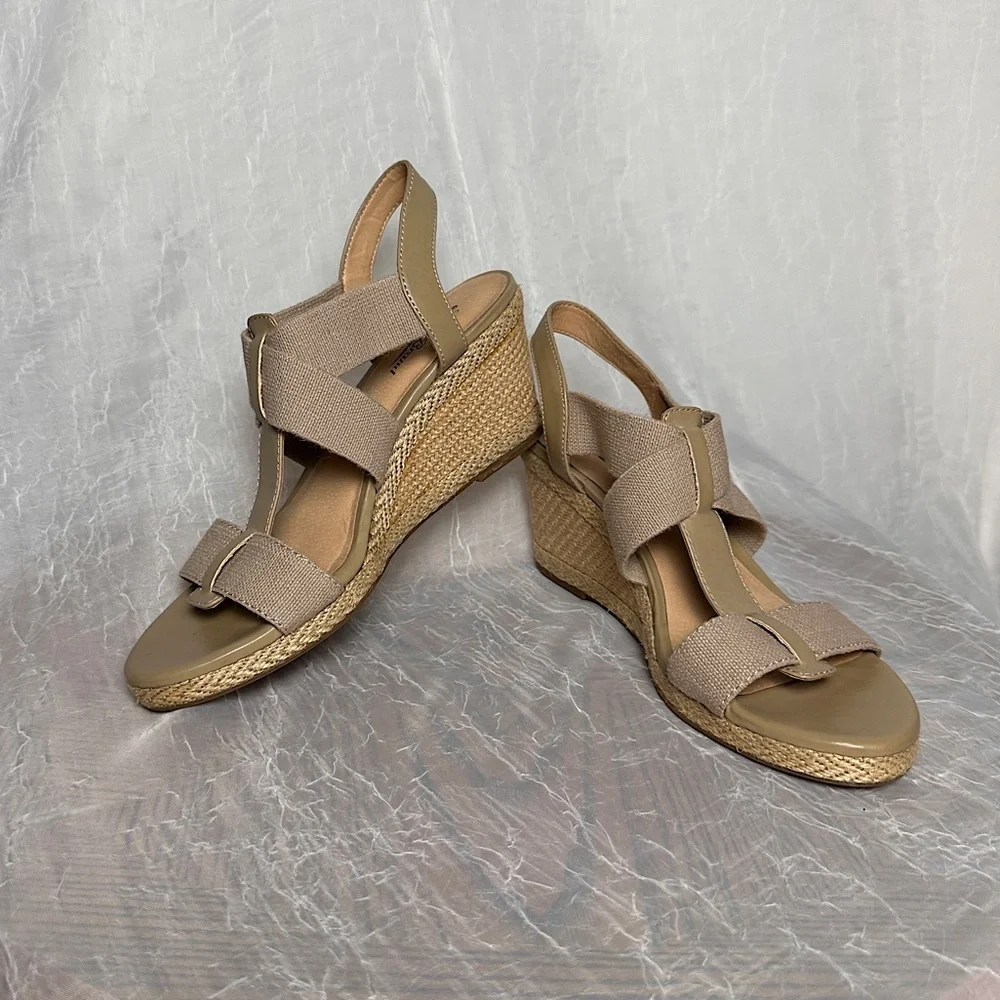 Lucky Brand Cork Wedge Heel Espadrilles Sandals T-strap Stretch Slingback 9.5‎